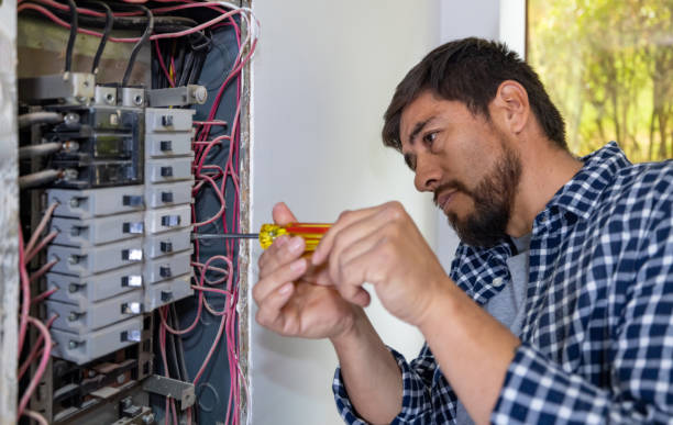 Best Electrical Outlet Repair  in Smithville, OH